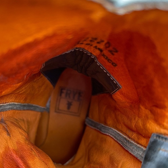 FRYE blue studded vintage daisy duke boots 7 - Picture 5 of 9